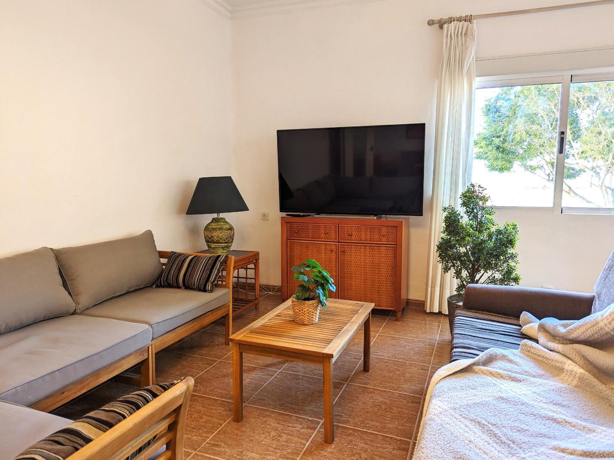 Amplio, Vistas, Parking, A 50 Mts De La Playa